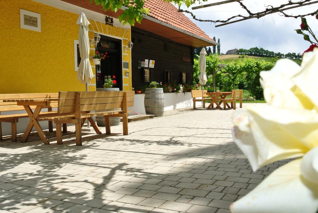 Weingut Primus Suedsteiermark Spielfeld Zewnętrze zdjęcie